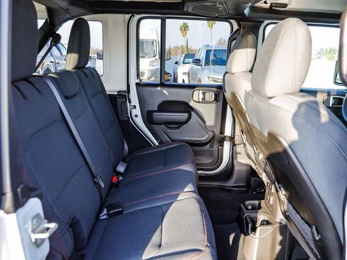 New 2025 Jeep Wrangler Unlimited Rubicon image 20