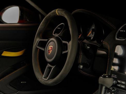 Used 2025 Porsche 718 Cayman GT4 RS RWD image 18