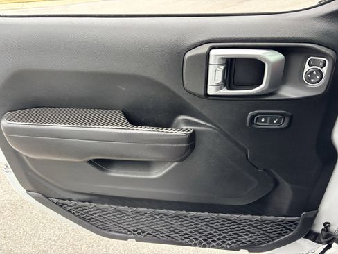 Used 2020 Jeep Wrangler Unlimited Sport S image 15