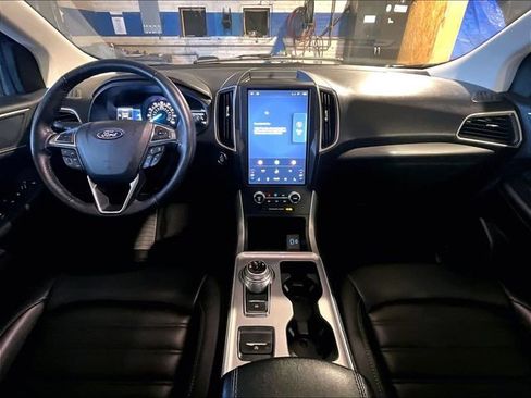 Used 2023 Ford Edge SEL image 16