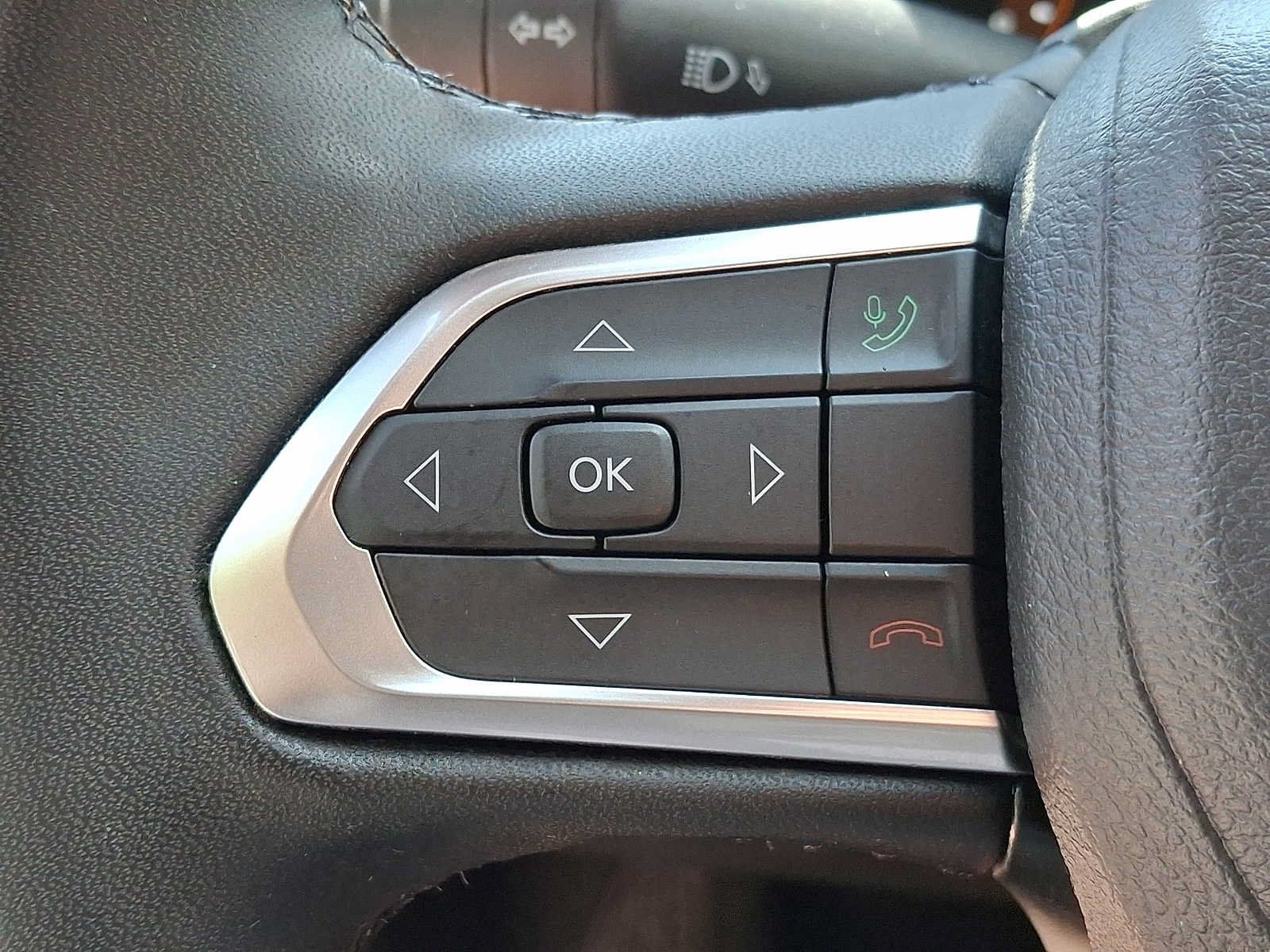 Used 2024 Jeep Compass Limited AWD/4WD image 18