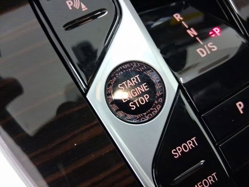 New 2026 BMW X7 xDrive40i w/ Executive Package image 24