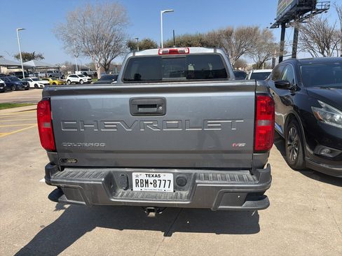 Used 2022 Chevrolet Colorado LT w/ LT Convenience Package image 5