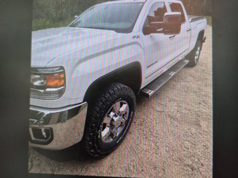 Used 2015 GMC Sierra 3500 SLT w/ Duramax Plus Package AWD/4WD image 10