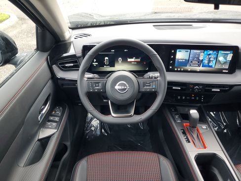 New 2026 Nissan Kicks SR image 11