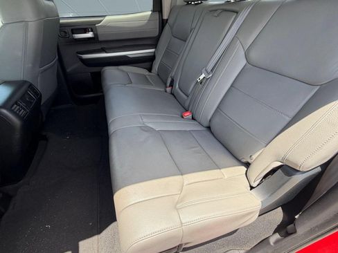 Used 2016 Toyota Tundra Limited w/ Limited Premium Package RWD image 24