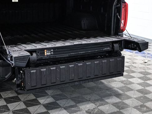 Used 2019 GMC Sierra 1500 Denali w/ Technology Package AWD/4WD image 20