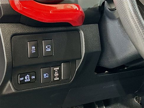Used 2020 Toyota Tacoma TRD Off-Road image 8