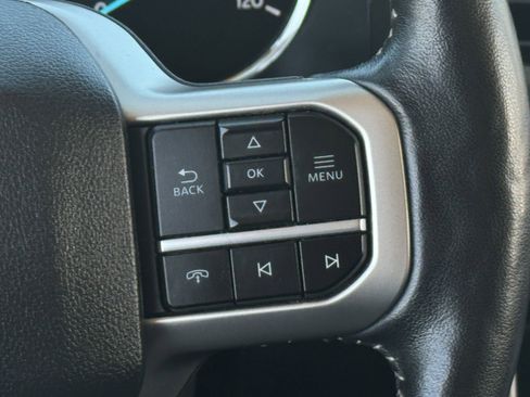 Used 2024 Ford Expedition XLT image 16