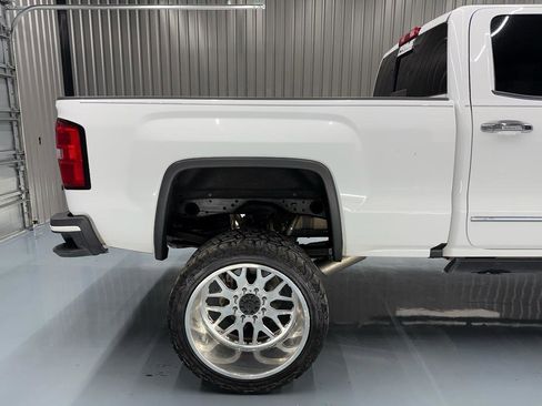 Used 2016 GMC Sierra 2500 Denali w/ Duramax Plus Package AWD/4WD image 14