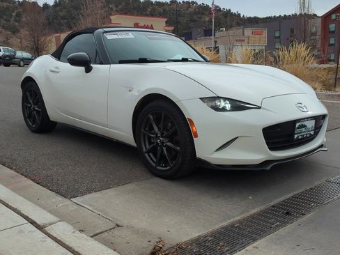 Used 2016 MAZDA MX-5 Miata Club image 7