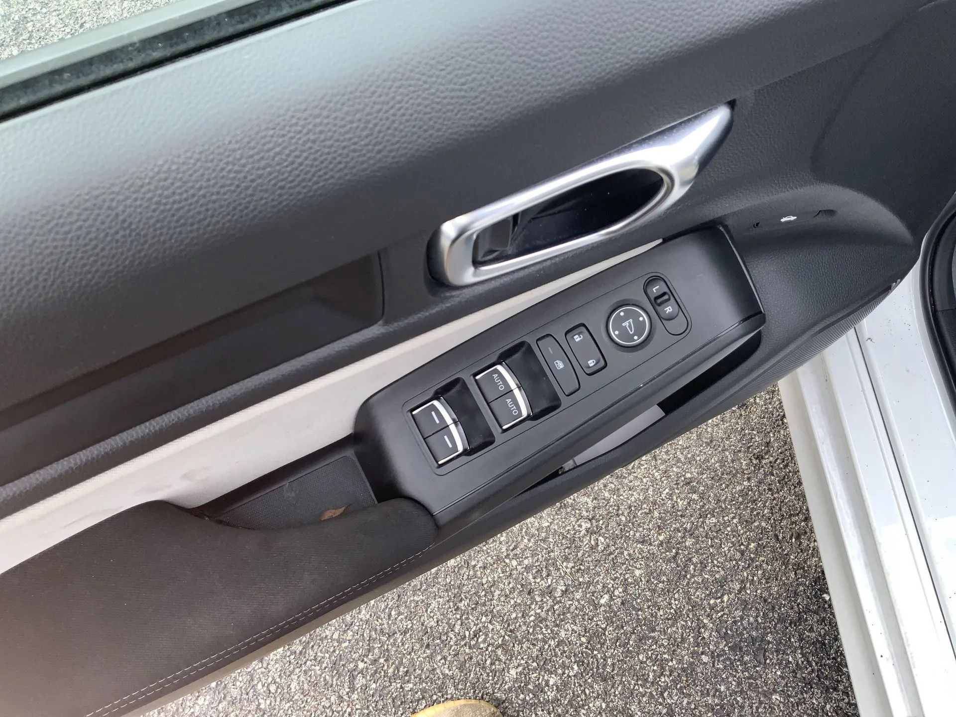 Used 2022 Honda Civic LX image 15