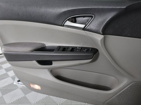 Used 2009 Honda Accord LX image 21