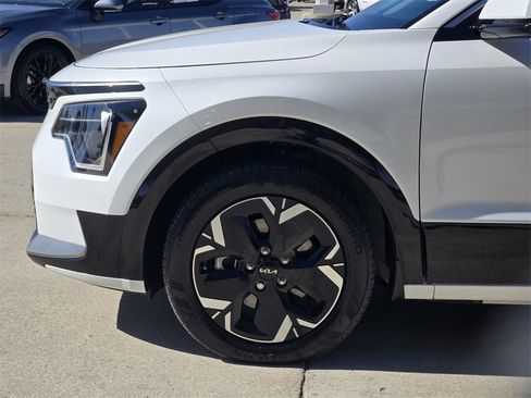Used 2023 Kia Niro Wind image 8
