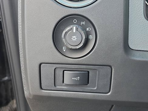 Used 2014 Ford F150 XLT AWD/4WD image 20