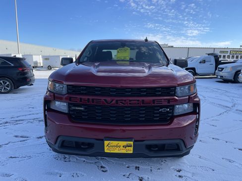 Used 2020 Chevrolet Silverado 1500 Custom w/ Custom Value Package image 3