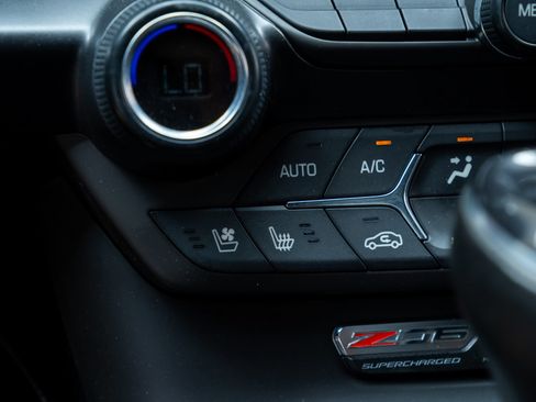 Used 2017 Chevrolet Corvette Z06 RWD image 15