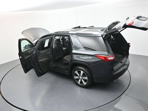 Used 2018 Chevrolet Traverse LT FWD image 36