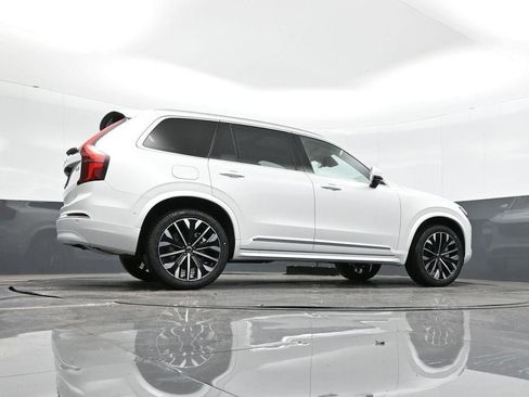 New 2026 Volvo XC90 B6 Ultra w/ Protection Package image 24