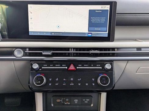 New 2025 Hyundai Tucson Limited image 14