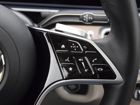 Used 2025 Mercedes-Benz GLE 450e 4MATIC image 25