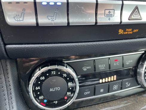 Used 2012 Mercedes-Benz CLS 550 4MATIC image 26