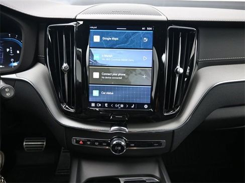Used 2022 Volvo XC60 B6 R-Design w/ Advanced Package image 12