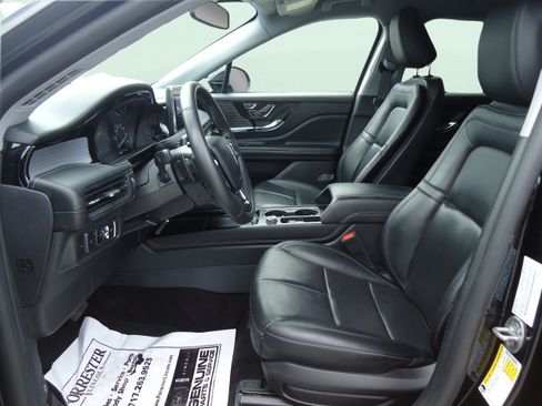 Used 2022 Lincoln Corsair AWD w/ Equipment Group 101A image 23