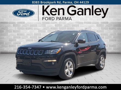 Used 2019 Jeep Compass Latitude w/ Cold Weather Group AWD/4WD image 1