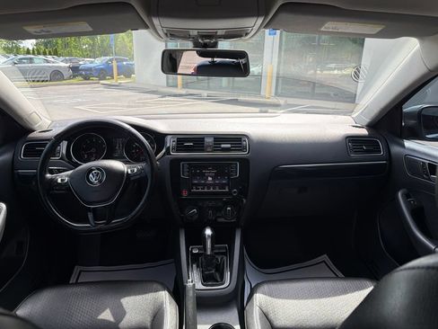 Used 2016 Volkswagen Jetta SEL w/ Lighting Package FWD image 21