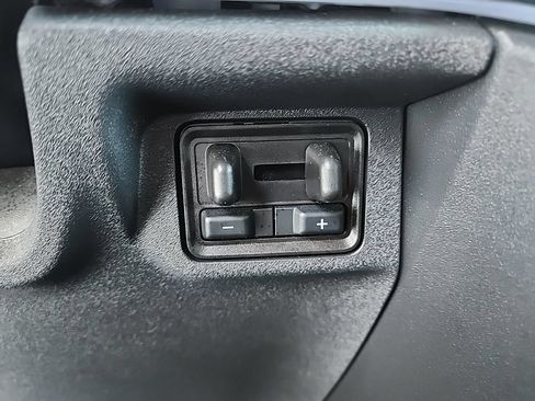 Used 2025 Ford Expedition Platinum AWD/4WD image 22
