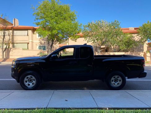 Used 2022 Nissan Frontier S RWD image 10