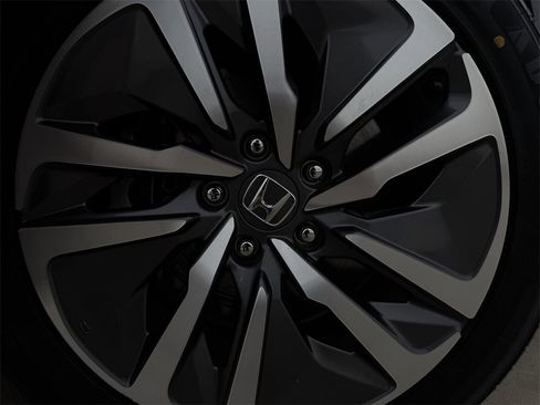 Used 2019 Honda Accord EX-L image 9