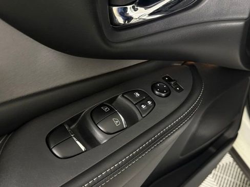 Used 2021 Nissan Murano SL w/ SL Moonroof Package FWD image 33