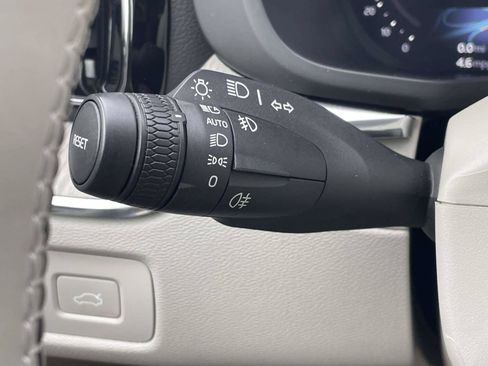Used 2022 Volvo XC60 B6 Inscription w/ Advanced Package AWD/4WD image 23