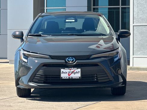 New 2026 Toyota Corolla LE w/ LE Premium Package FWD image 10