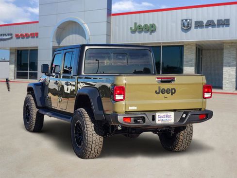 New 2026 Jeep Gladiator Sport AWD/4WD image 4