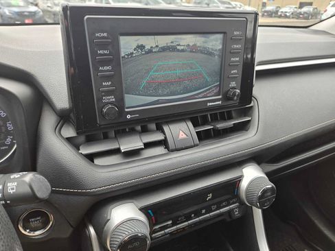 Used 2020 Toyota RAV4 XLE w/ All Weather Liner Package AWD/4WD image 31