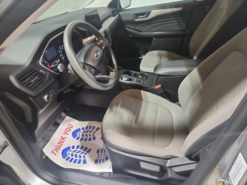 Used 2022 Ford Escape SE image 12