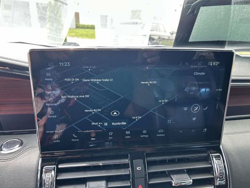 Certified 2022 Lincoln Navigator L Reserve AWD/4WD image 24