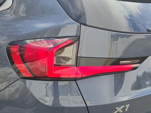 Certified 2023 BMW X1 xDrive28i w/ Convenience Package image 10