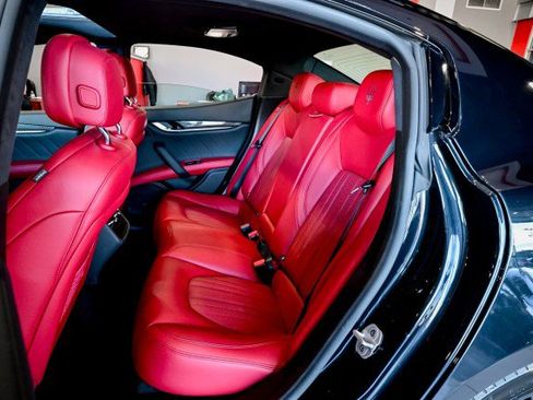 Used 2022 Maserati Ghibli Modena Q4 image 18