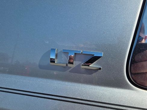 Used 2015 Chevrolet Suburban LTZ image 14