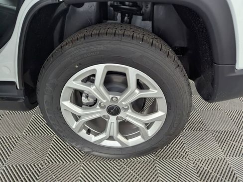 New 2026 Jeep Compass Latitude image 17