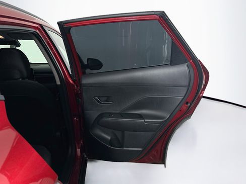 Used 2025 Hyundai Kona SEL FWD image 28