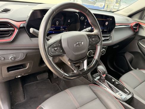 Used 2024 Chevrolet TrailBlazer RS w/ Convenience Package image 14