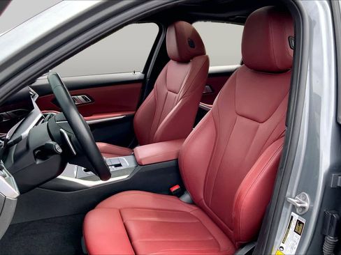 Used 2023 BMW 330i Sedan w/ Convenience Package RWD image 8