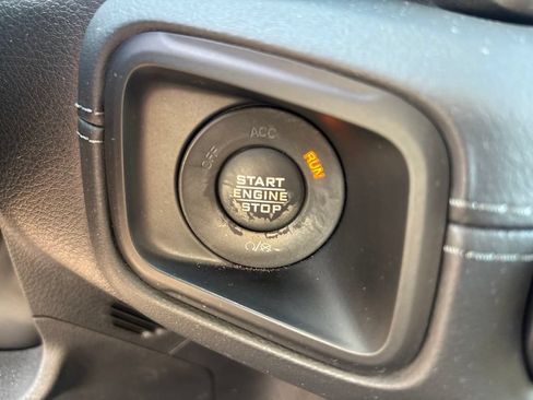 Used 2024 Jeep Wrangler Unlimited Sahara w/ Safety Group AWD/4WD image 25