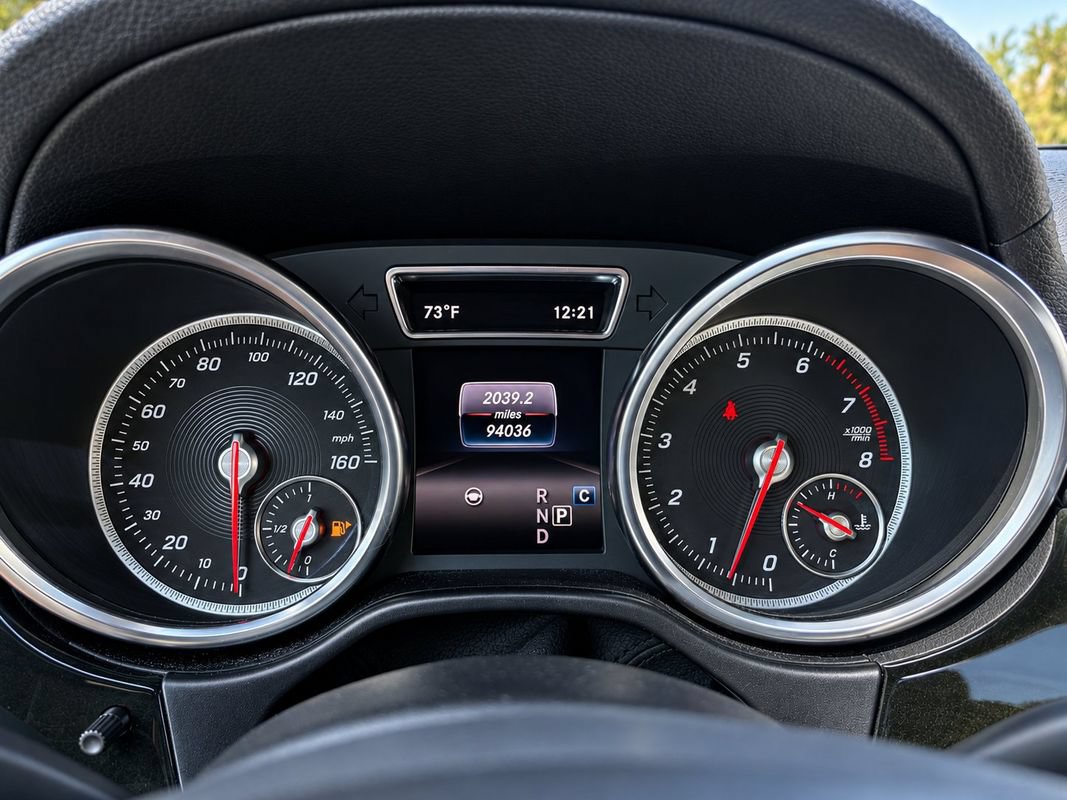 Used 2019 Mercedes-Benz GLS 450 4MATIC image 37