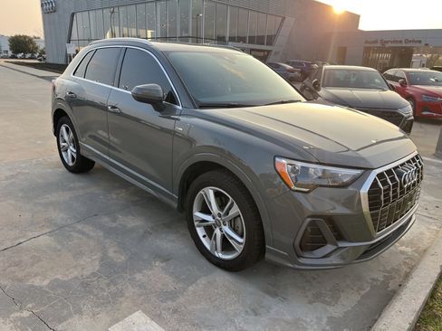 Used 2020 Audi Q3 2.0T Premium w/ Convenience Package image 8